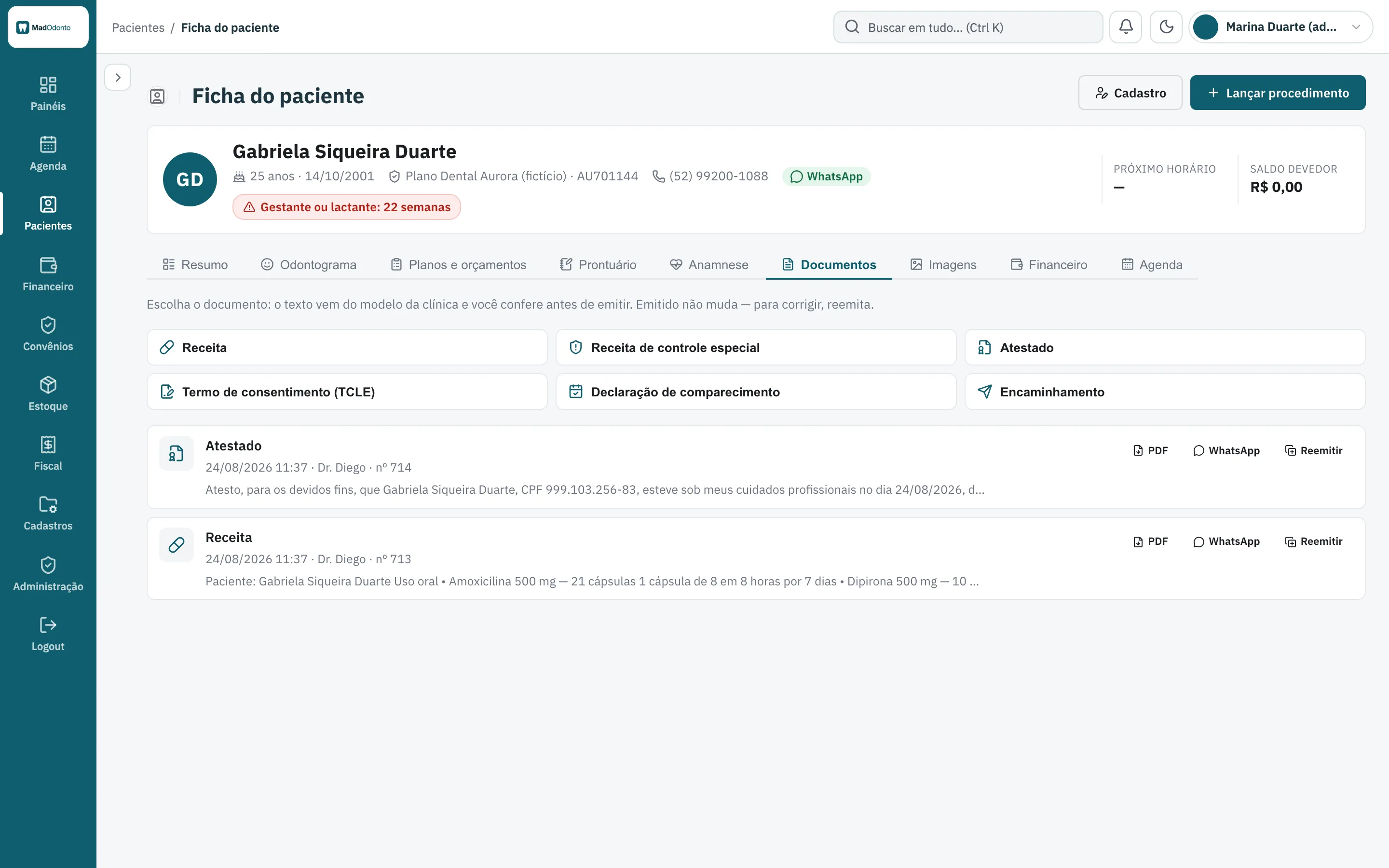 Documentos de la ficha del paciente: receta, constancia, consentimiento informado y más, con PDF, WhatsApp y reemisión, y la alerta de embarazo arriba